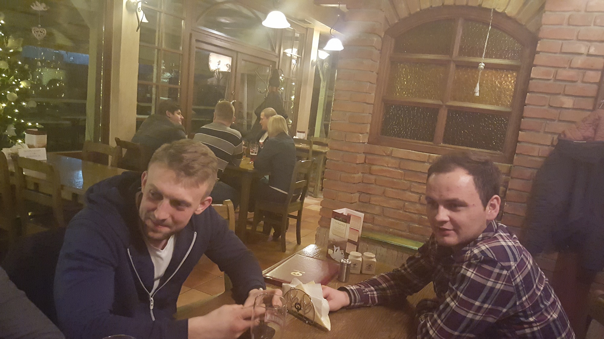 8mbfztys.jpg