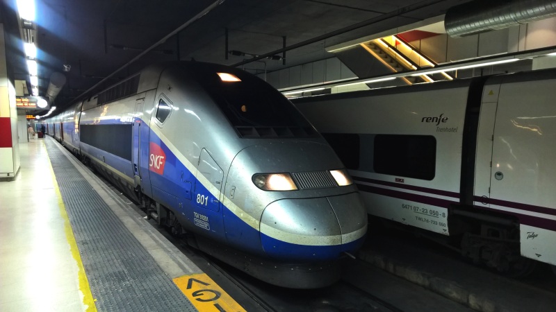 First Class Barcelona - Paris (not by plane, but TGV High Speed Train