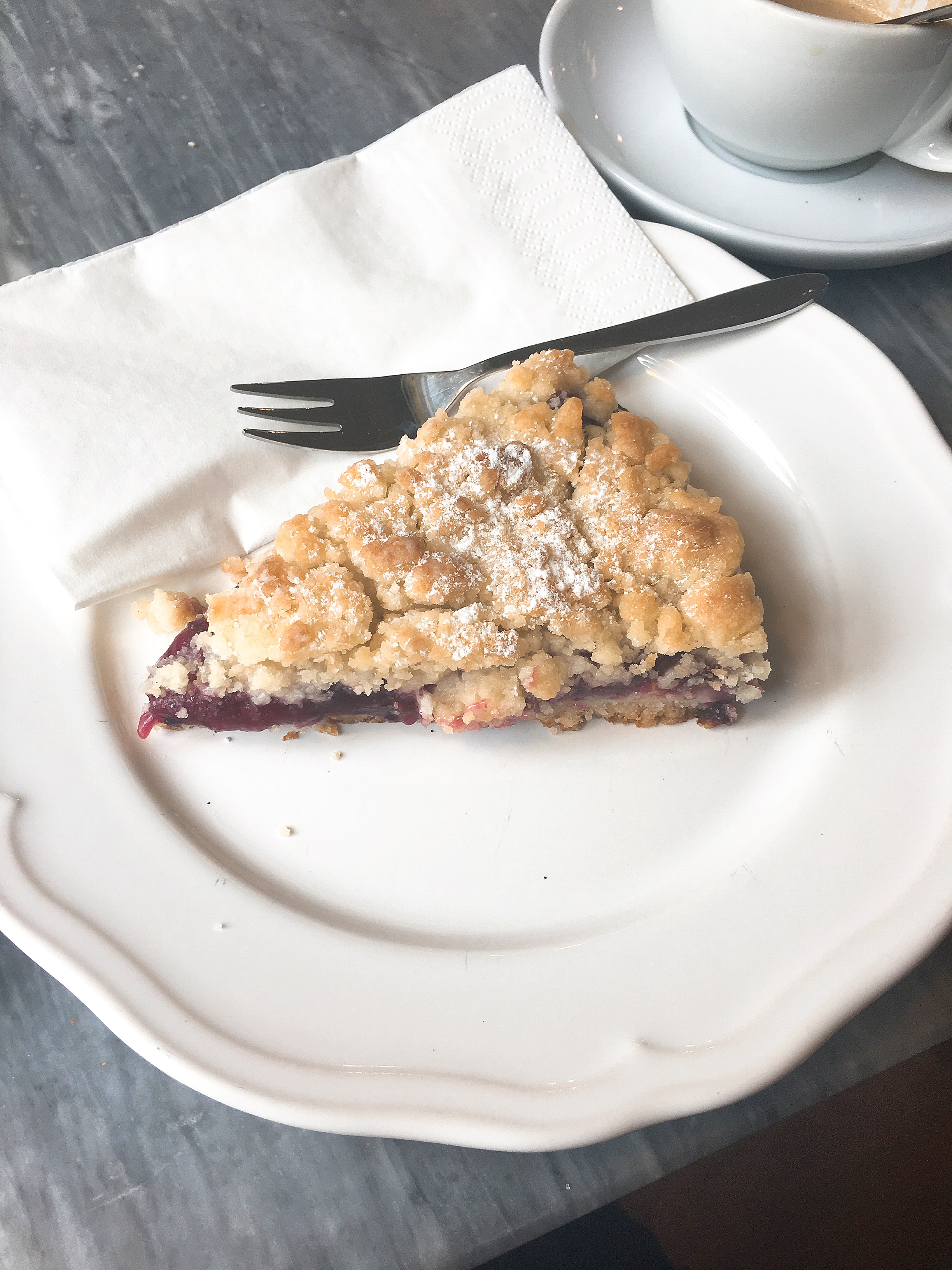 Berry Crumble crumble cake