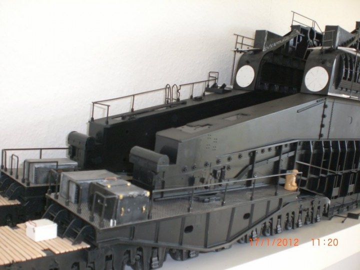 German railway gun 80cm K(E) “DORA” – 1/35 by Soar Art Workshop 