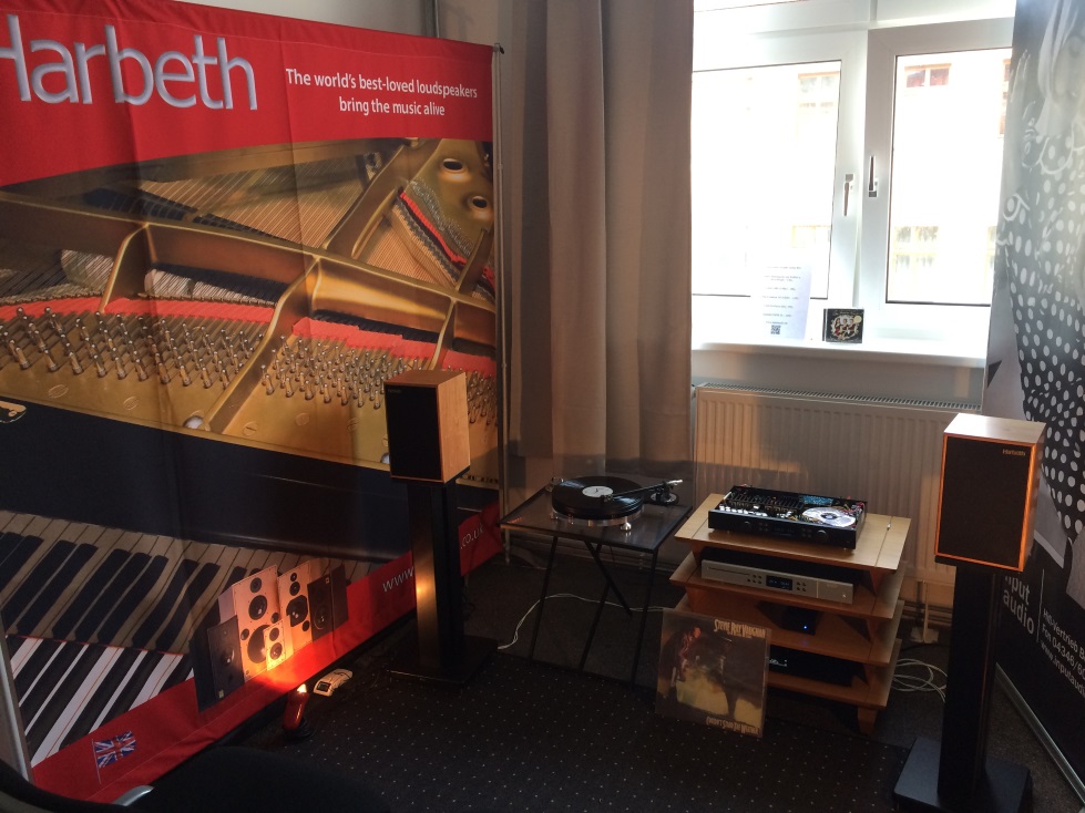 [Bild: 6g49fcjy.jpg]