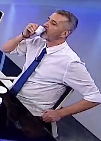 euvk29hi.jpg