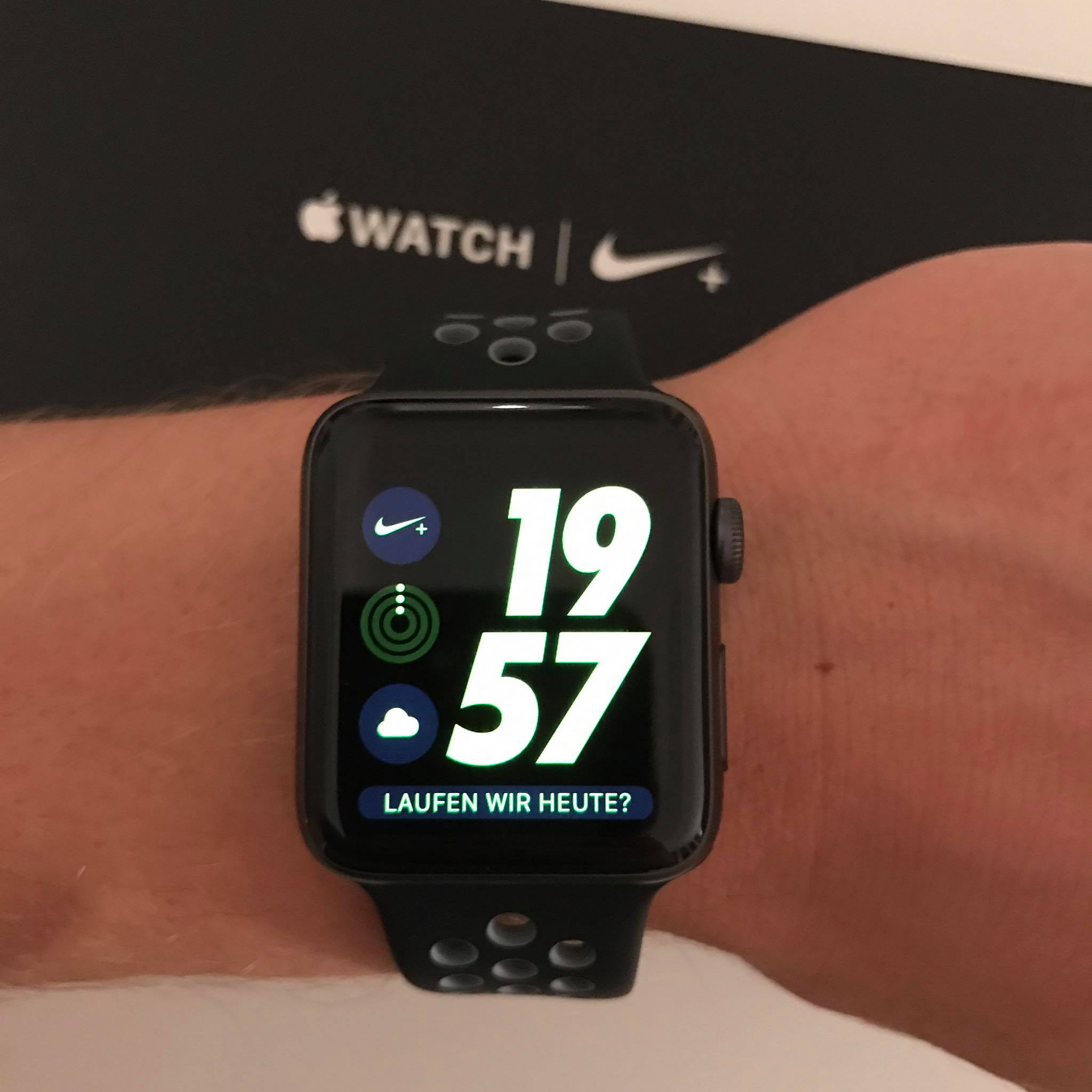 nike iwatch vs iwatch