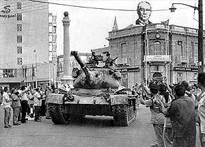TSK'ya ait M-47 Tank, Başkent Lefkoşa'da bulunan Sarayönü Meydanı'na giriyor.