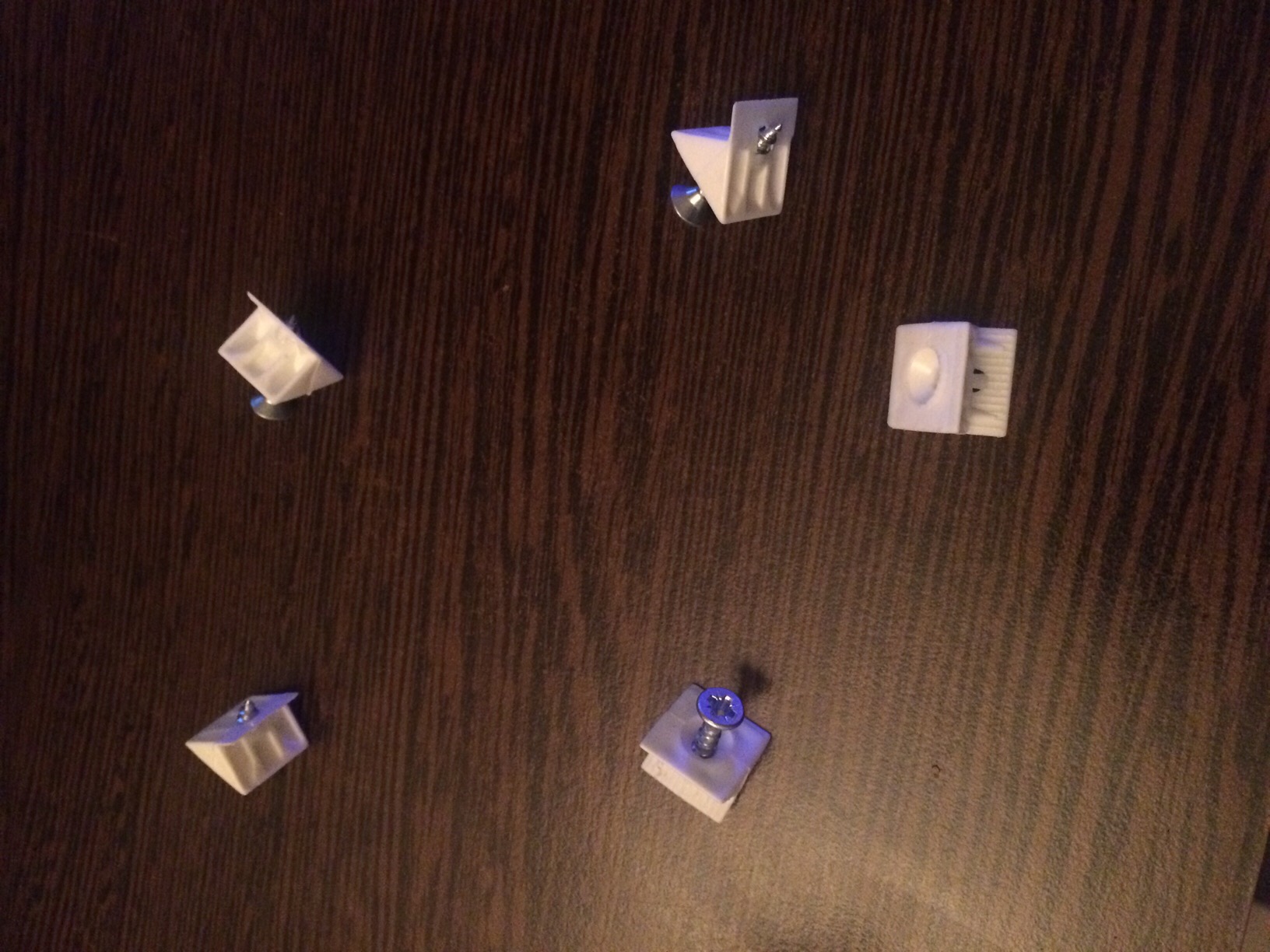 Schrank aufgebaut und das übrig, wofür ist das? (Möbel, Material)