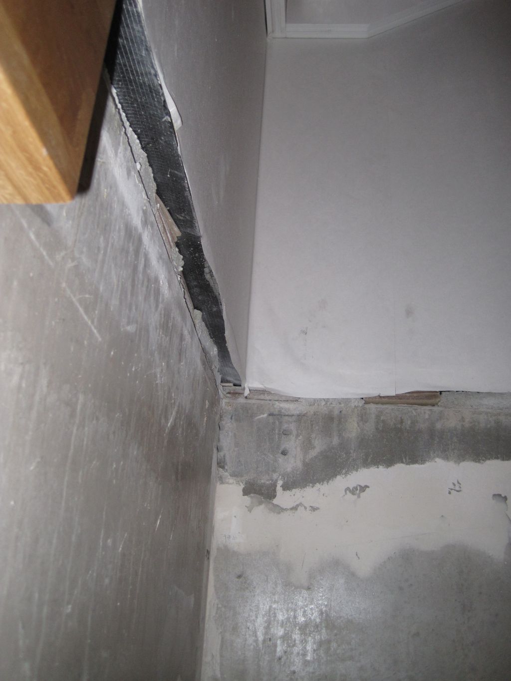 Übergang Kellerwand zum Erdgeschoss