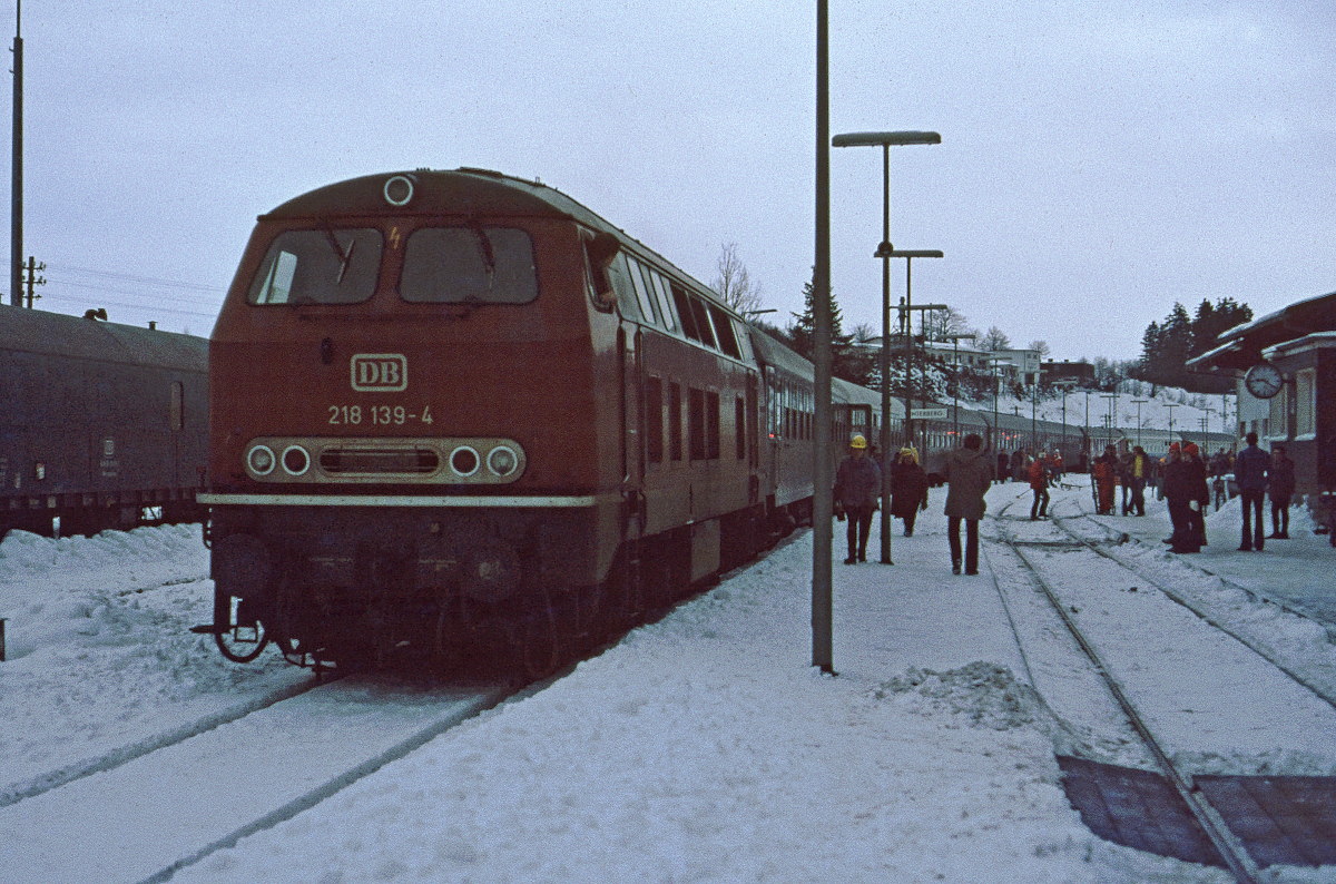 http://fs5.directupload.net/images/user/160108/dkjhrbqo.jpg