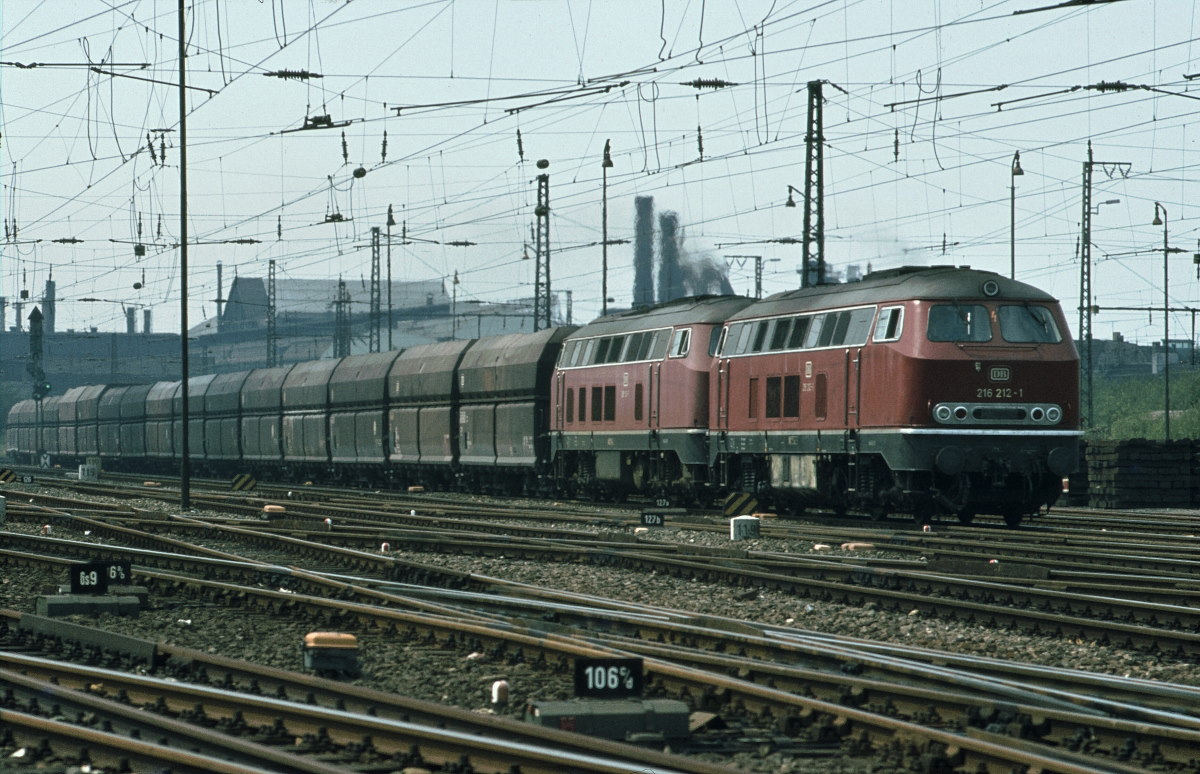 Drehscheibe Online Foren :: 04 - Historische Bahn :: Die BR 216 in, um ...