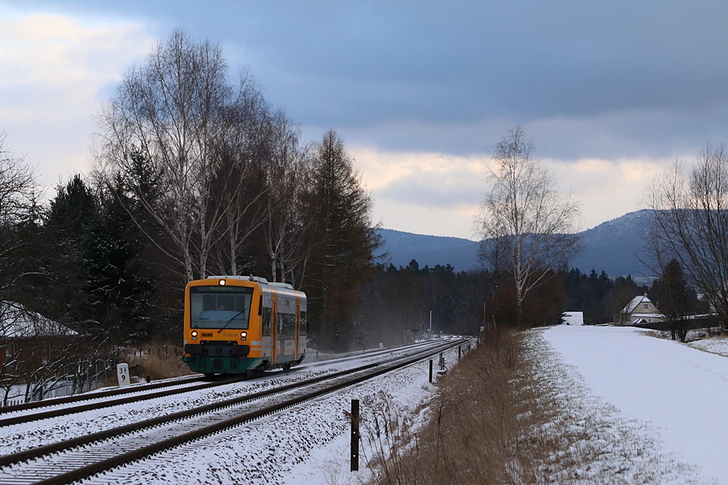 trilex VT 650.66 bei Mittelherwigsdorf, 16.01.2016