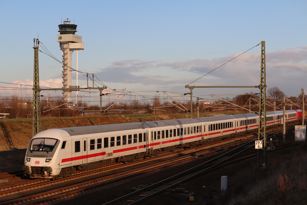 IC am Bahnhof Leipzig/Halle Flughafen