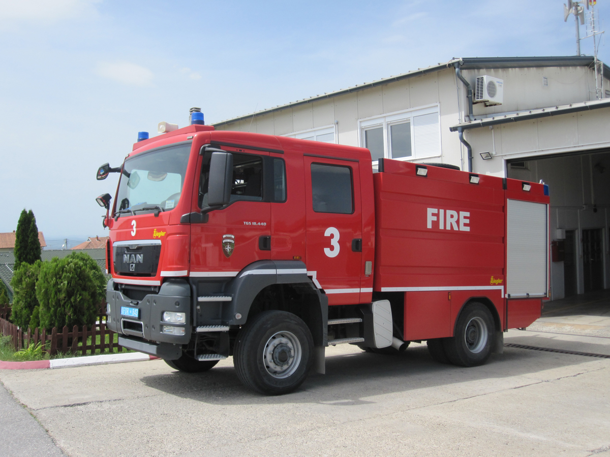 Großtanklöschfahrzeug 10.000 ltr