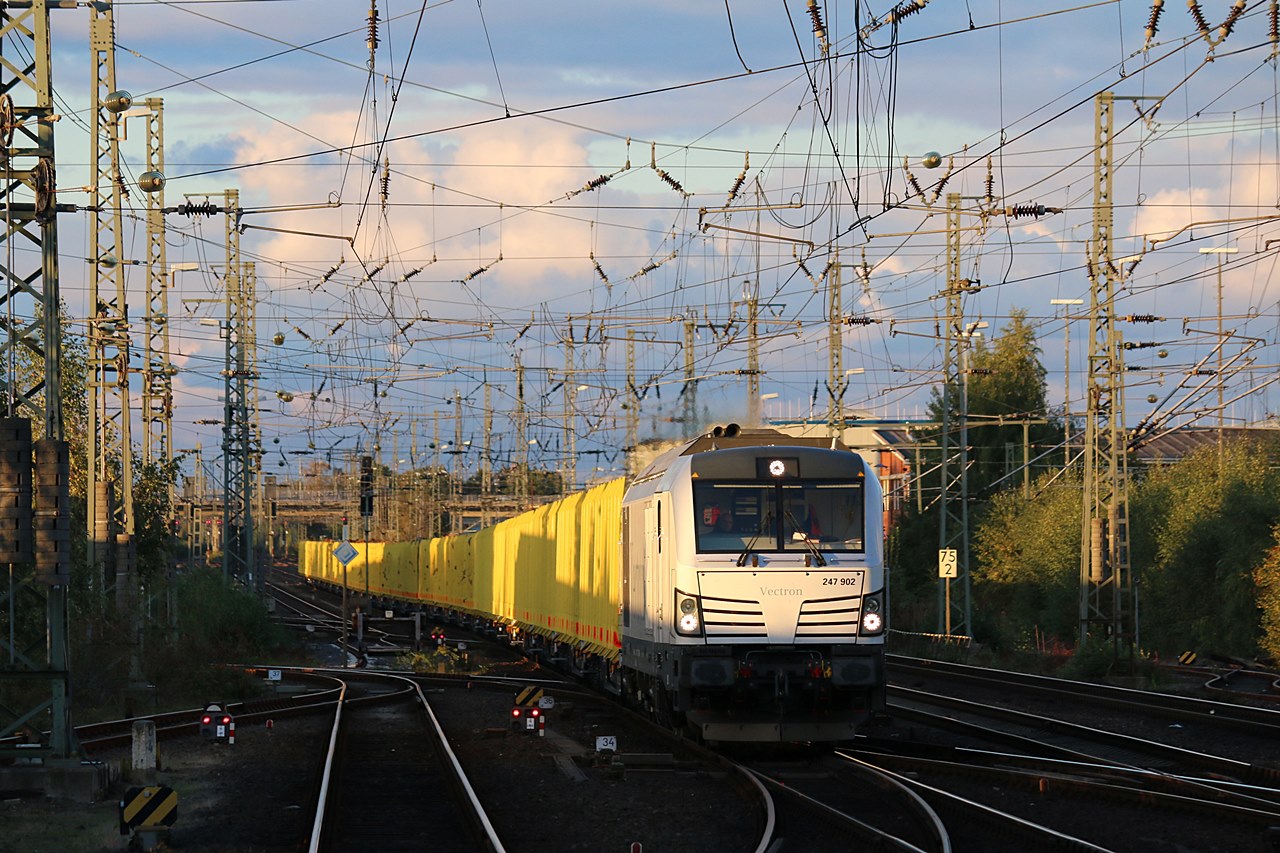 Vectron 247 902 in Neumünster