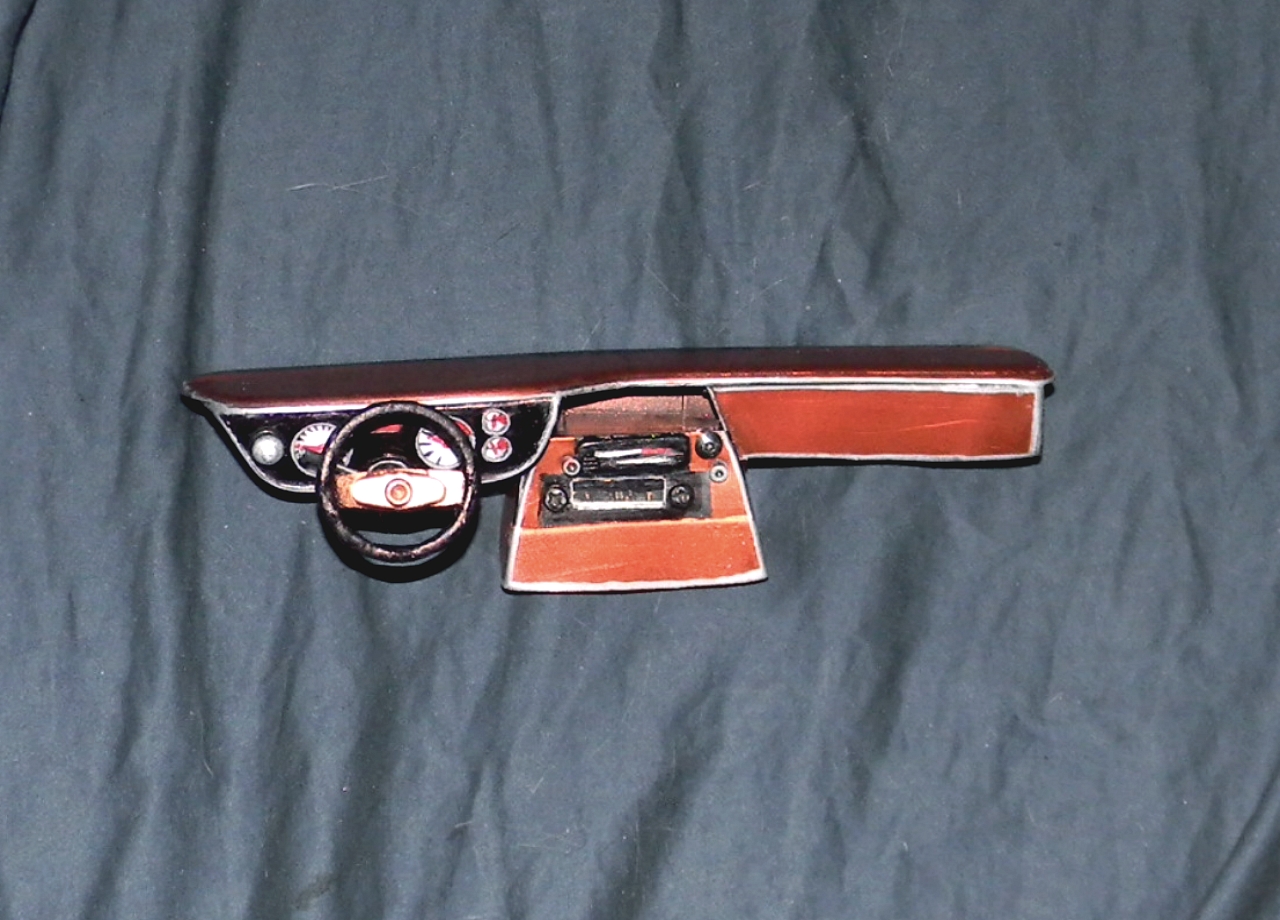 HG dashboard, finished with LED backlit gauges